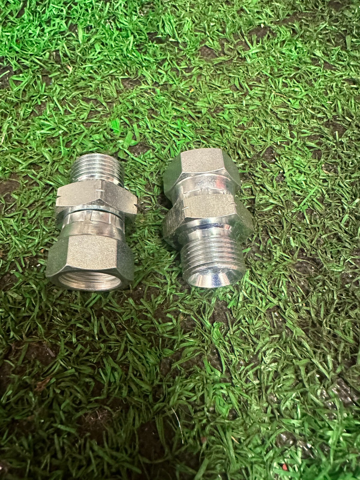 3/8 Bsp female x 18mm male hydraulic adapter pack of 2