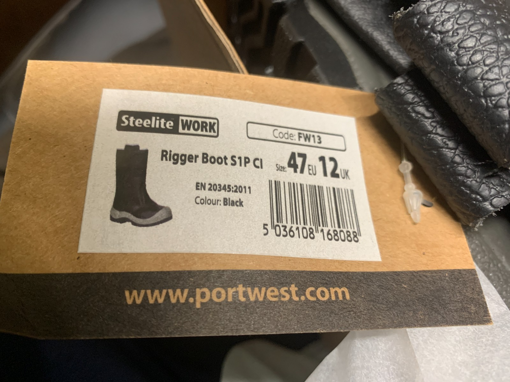 PORTWEST FW13  THERMAL RIGGER BOOTS WITH SCUFF CAP  size 12
