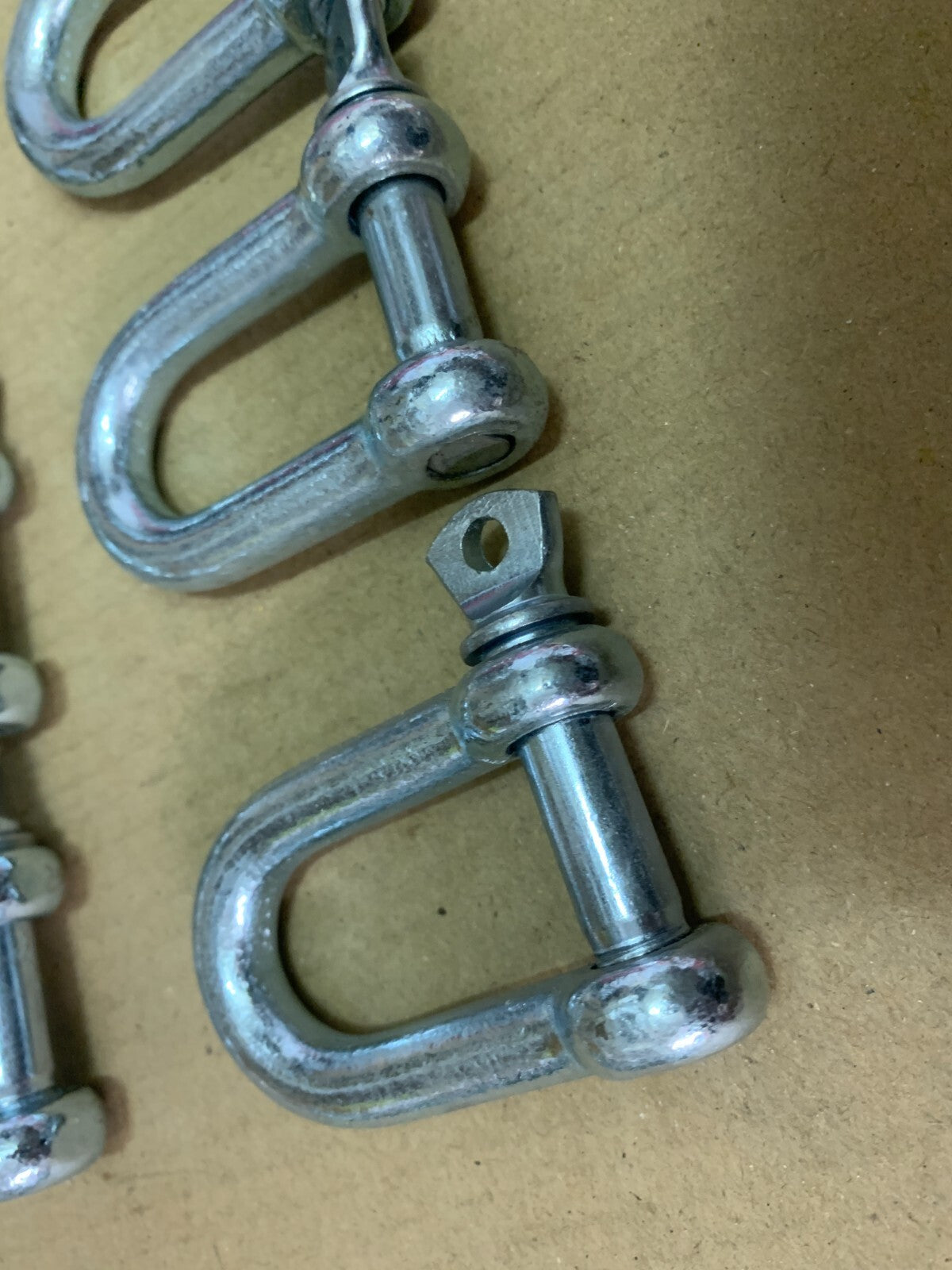 D Shackle 7mm Zinc plated steel pack of 10