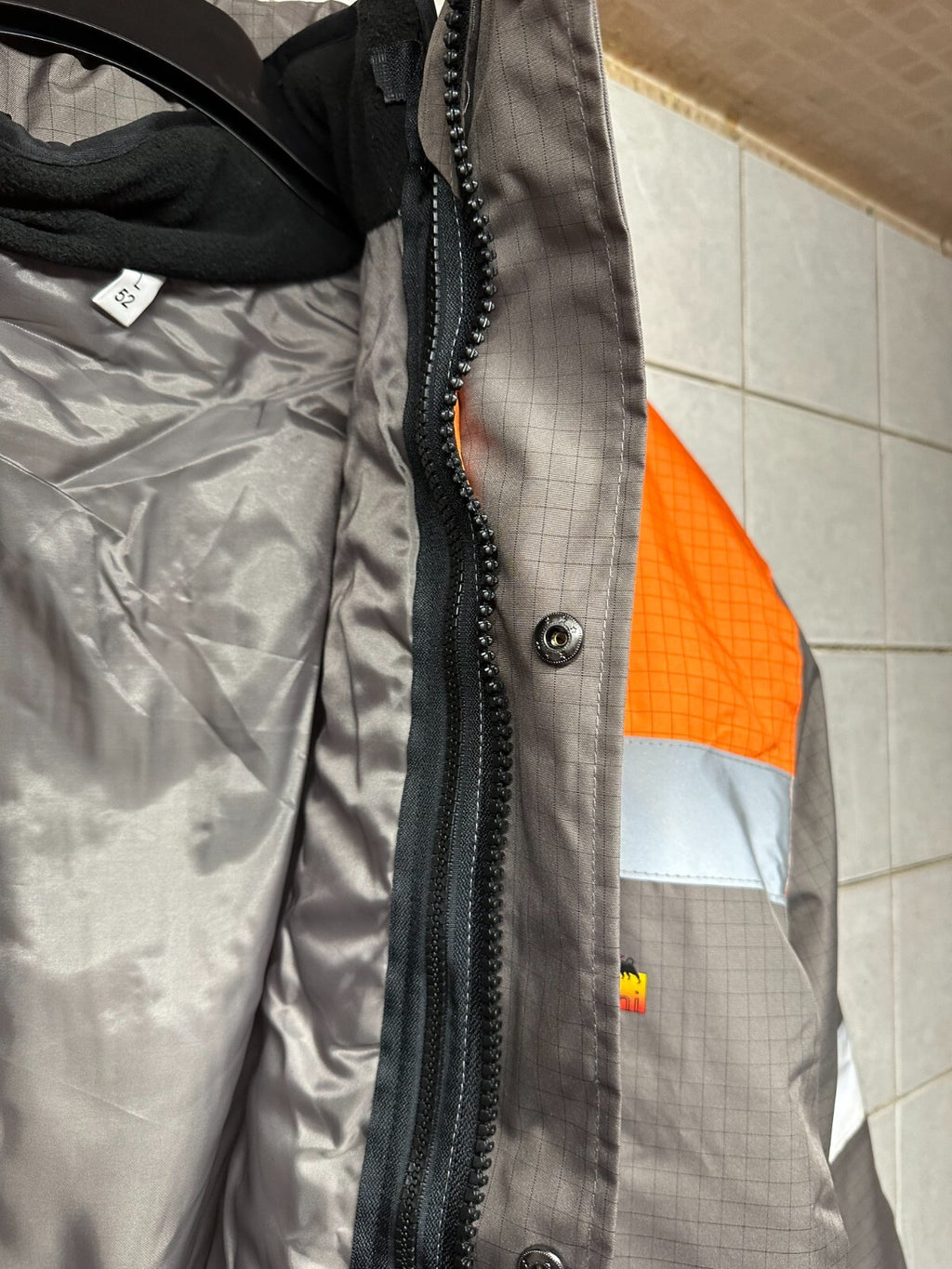 Hi Viz Jacket Zipped Lined with Pockets Hood Grey - Orange  size Large