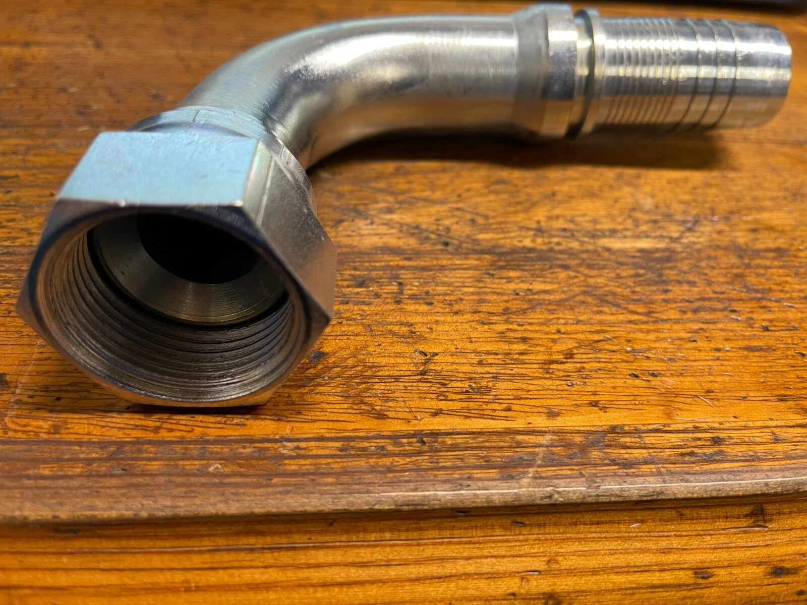 1 inch hydraulic hose insert 1" 5/16 JIC unf female swept 90 pack of 1