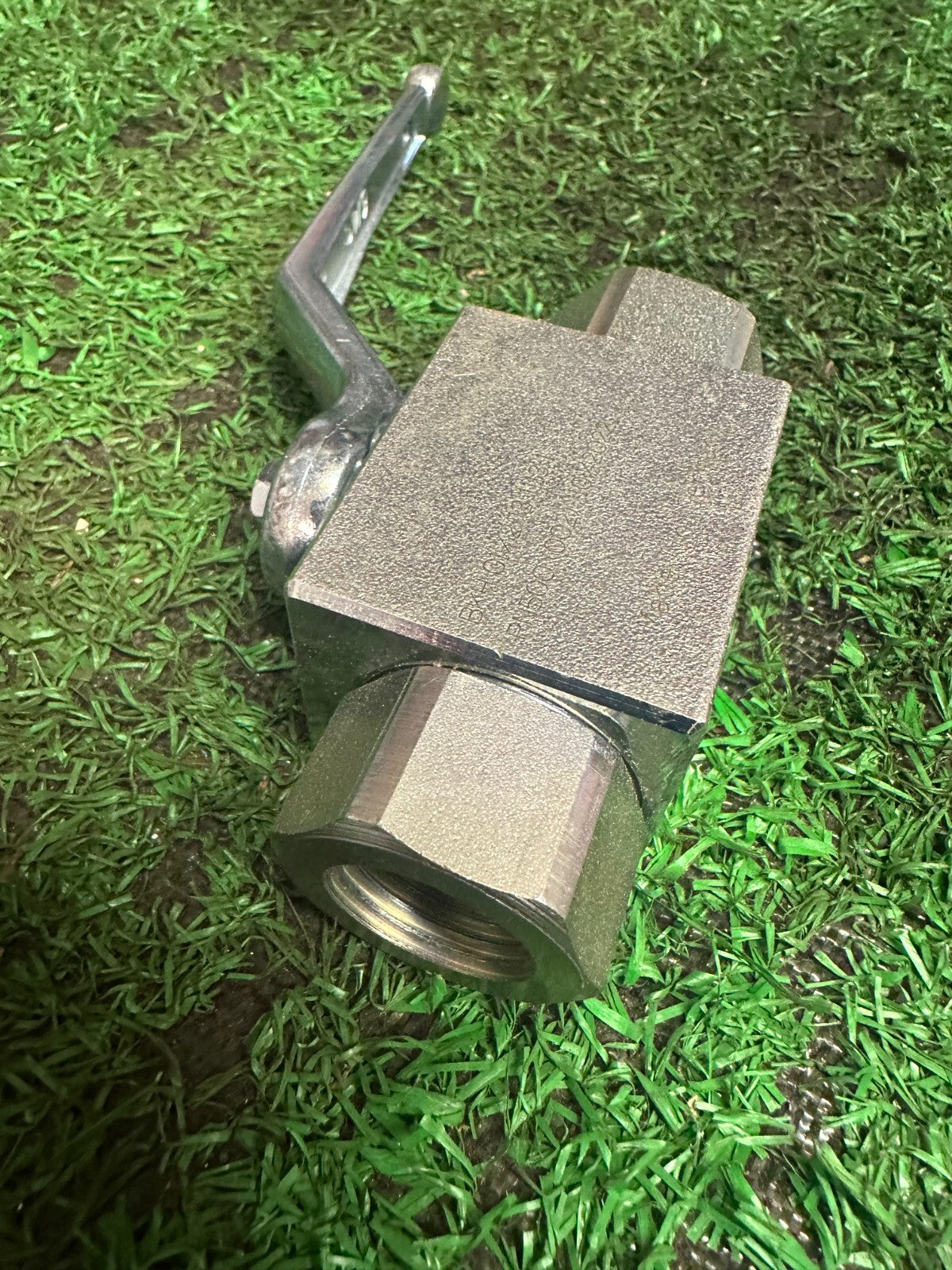 1/2 bsp 2 Way hydraulic shut off Valve female / female ports