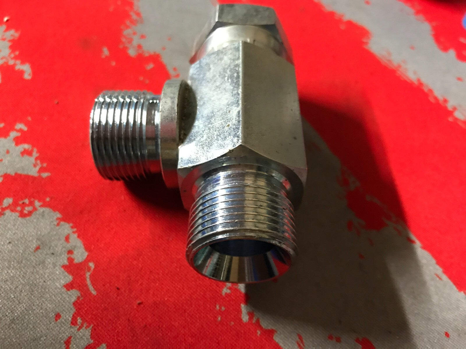 3/4 BSP T piece hydraulic adapter m/m/f pack of 1